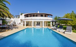 Villa Neves